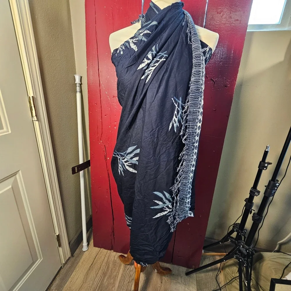 Hilo Hattie Navy Blue Tropical Leaf Pareau Sarong‎ Wrap Cover Up Dress NWT 1SZ